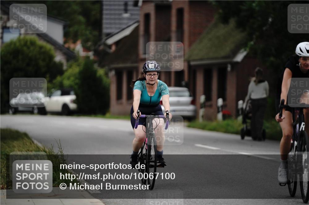 30.08.2026 - Elbe Triathlon Hamburg Michael Burmester http://msf.ph/oto/10067100 30.08.2026 15:34:30 Radfahren  meine-sportfotos.de
