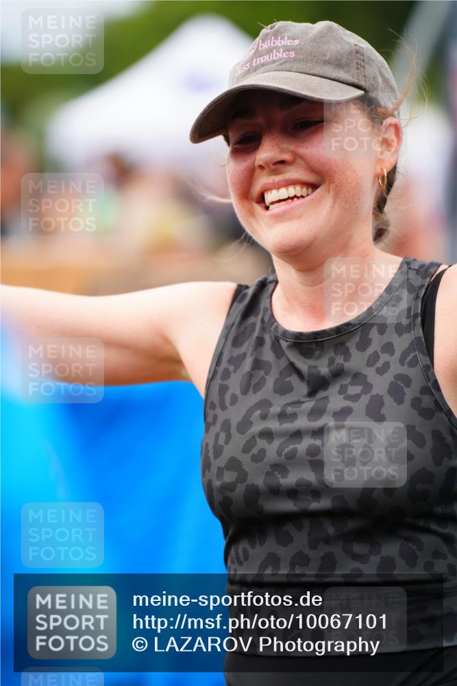 30.08.2026 - Elbe Triathlon Hamburg LAZAROV Photography http://msf.ph/oto/10067101 30.08.2026 12:21:55 Ziel 894, 1606 meine-sportfotos.de