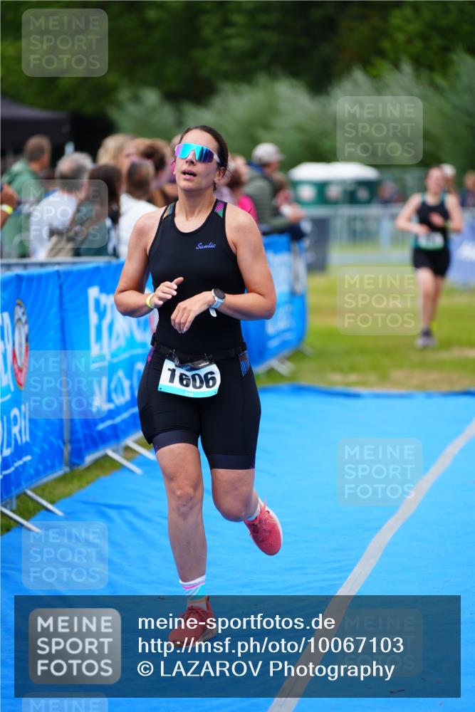 30.08.2026 - Elbe Triathlon Hamburg LAZAROV Photography http://msf.ph/oto/10067103 30.08.2026 12:21:56 Ziel 894, 1606 meine-sportfotos.de