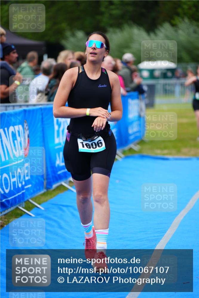 30.08.2026 - Elbe Triathlon Hamburg LAZAROV Photography http://msf.ph/oto/10067107 30.08.2026 12:21:56 Ziel 894, 1606 meine-sportfotos.de