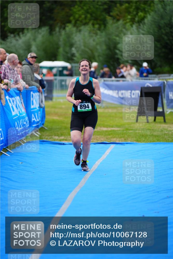 30.08.2026 - Elbe Triathlon Hamburg LAZAROV Photography http://msf.ph/oto/10067128 30.08.2026 12:22:01 Ziel 894, 1604 meine-sportfotos.de