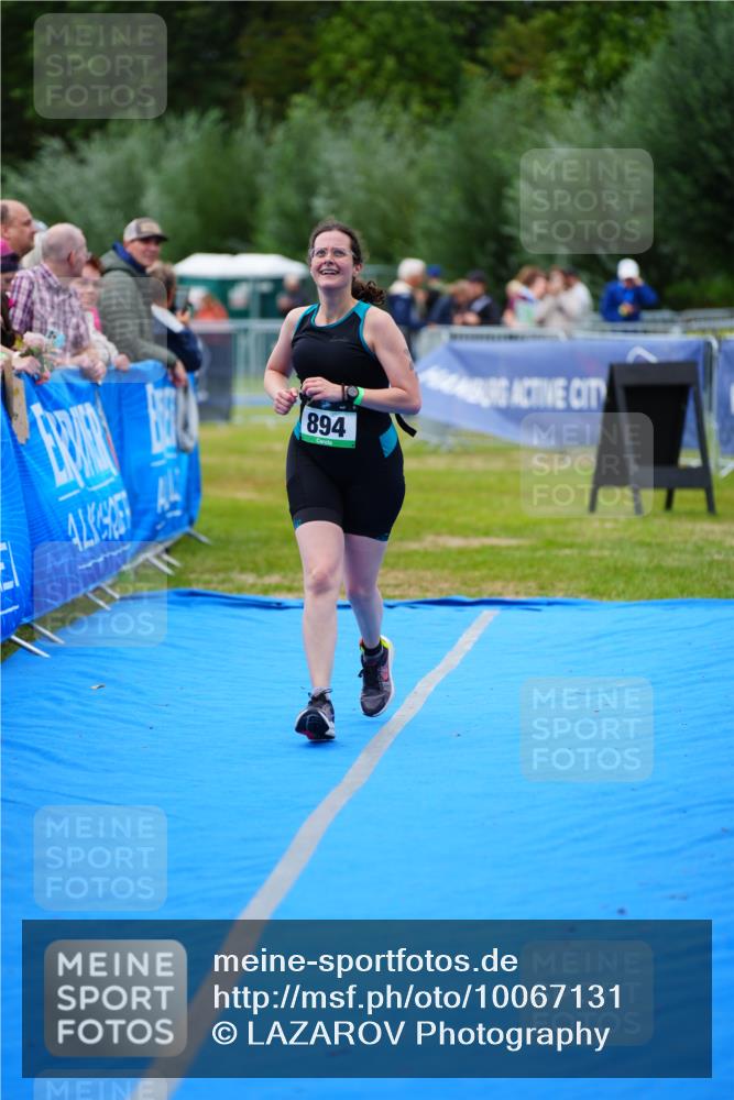 30.08.2026 - Elbe Triathlon Hamburg LAZAROV Photography http://msf.ph/oto/10067131 30.08.2026 12:22:01 Ziel 894, 1604 meine-sportfotos.de