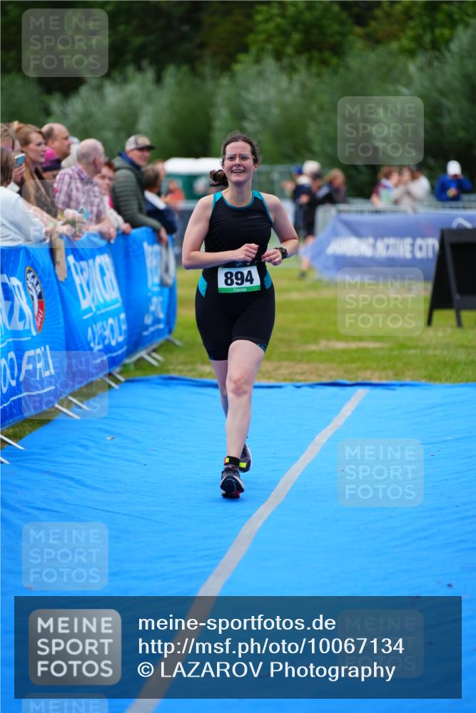 30.08.2026 - Elbe Triathlon Hamburg LAZAROV Photography http://msf.ph/oto/10067134 30.08.2026 12:22:01 Ziel 894, 1604 meine-sportfotos.de