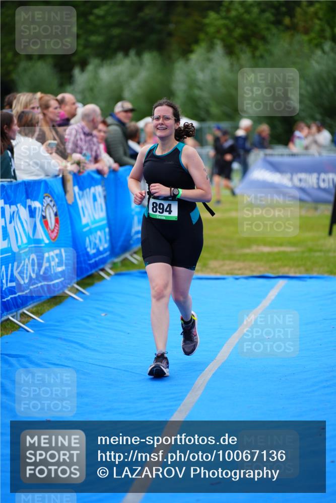 30.08.2026 - Elbe Triathlon Hamburg LAZAROV Photography http://msf.ph/oto/10067136 30.08.2026 12:22:02 Ziel 894, 1604 meine-sportfotos.de