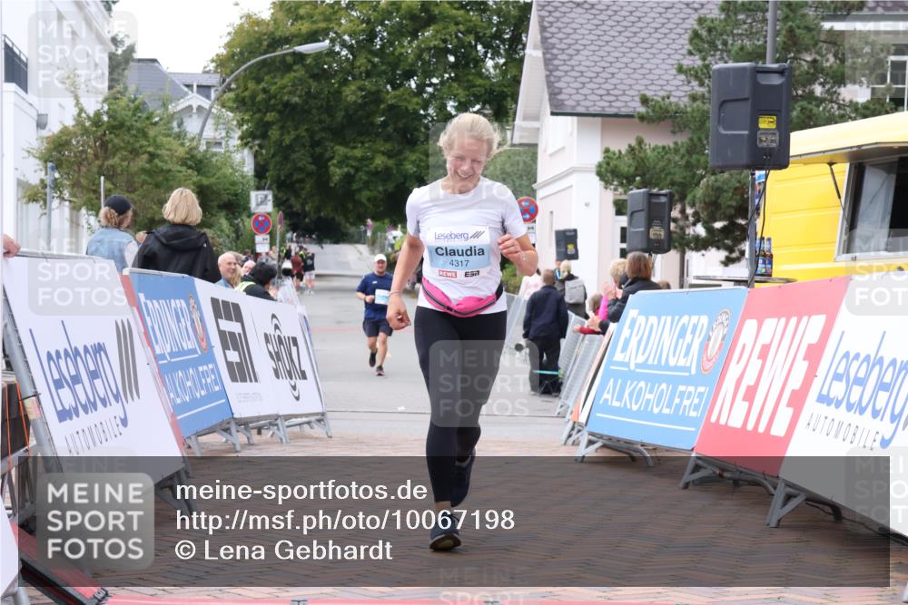 30.08.2026 - Blankeneser Heldenlauf Lena Gebhardt http://msf.ph/oto/10067198 30.08.2026 13:02:25 Ziel 4317 meine-sportfotos.de