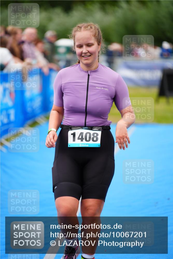 30.08.2026 - Elbe Triathlon Hamburg LAZAROV Photography http://msf.ph/oto/10067201 30.08.2026 12:22:16 Ziel 1408 meine-sportfotos.de