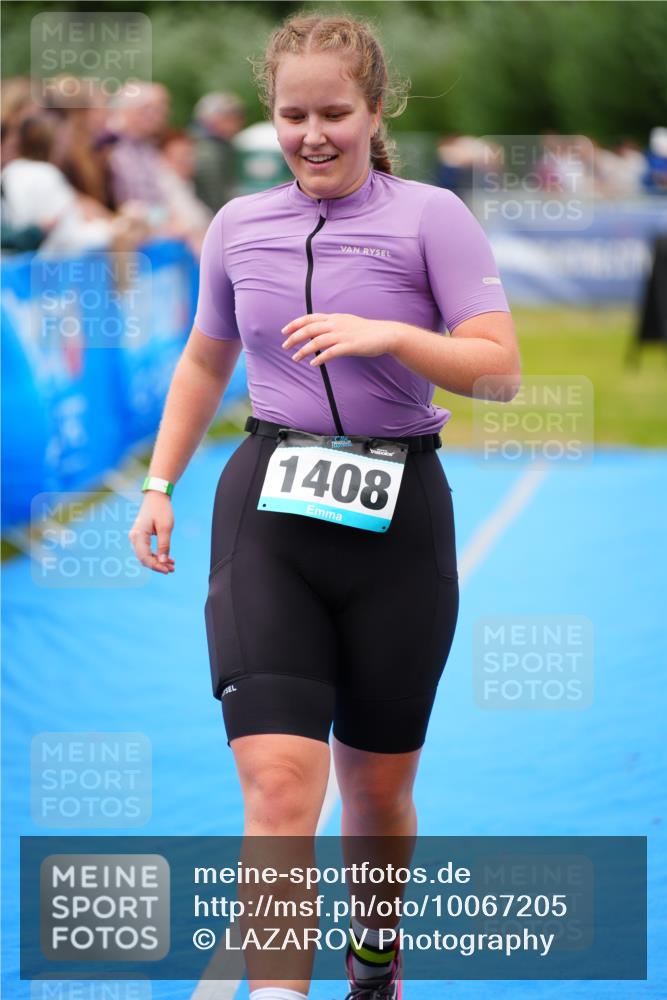 30.08.2026 - Elbe Triathlon Hamburg LAZAROV Photography http://msf.ph/oto/10067205 30.08.2026 12:22:16 Ziel 1408 meine-sportfotos.de