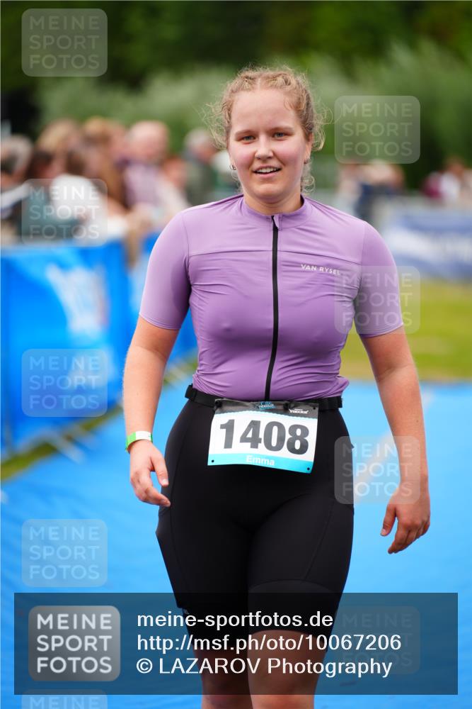 30.08.2026 - Elbe Triathlon Hamburg LAZAROV Photography http://msf.ph/oto/10067206 30.08.2026 12:22:16 Ziel 1408 meine-sportfotos.de