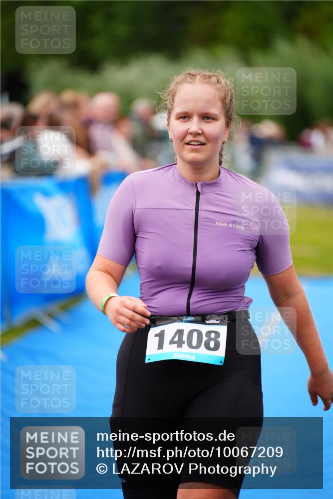 30.08.2026 - Elbe Triathlon Hamburg LAZAROV Photography http://msf.ph/oto/10067209 30.08.2026 12:22:17 Ziel 1408 meine-sportfotos.de