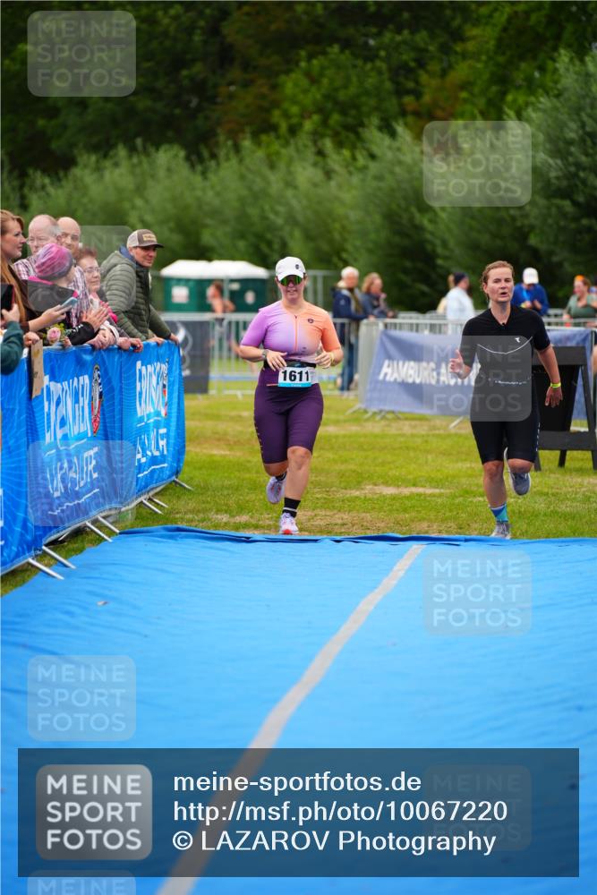 30.08.2026 - Elbe Triathlon Hamburg LAZAROV Photography http://msf.ph/oto/10067220 30.08.2026 12:22:45 Ziel 1609, 1611 meine-sportfotos.de