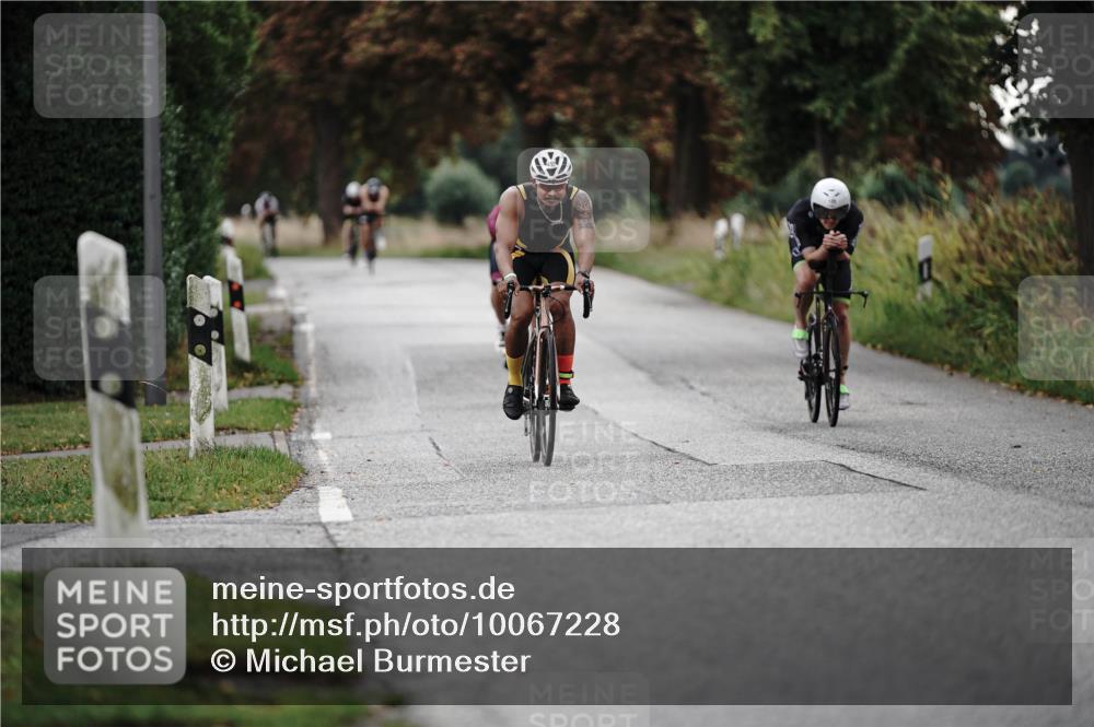 30.08.2026 - Elbe Triathlon Hamburg Michael Burmester http://msf.ph/oto/10067228 30.08.2026 09:14:57 Radfahren 180, 186, 274, 302, 493 meine-sportfotos.de