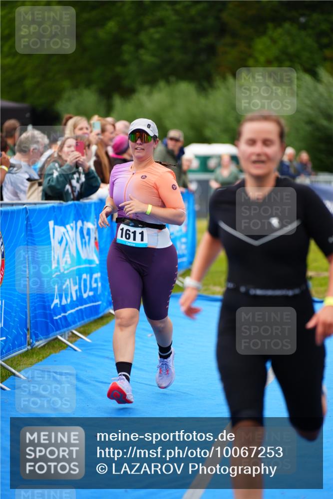 30.08.2026 - Elbe Triathlon Hamburg LAZAROV Photography http://msf.ph/oto/10067253 30.08.2026 12:22:49 Ziel 1540, 1543, 1609, 1611 meine-sportfotos.de