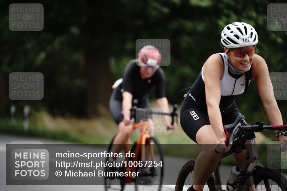 30.08.2026 - Elbe Triathlon Hamburg Michael Burmester http://msf.ph/oto/10067254 30.08.2026 15:36:48 Radfahren  meine-sportfotos.de