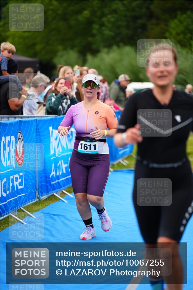 30.08.2026 - Elbe Triathlon Hamburg LAZAROV Photography http://msf.ph/oto/10067255 30.08.2026 12:22:49 Ziel 1540, 1543, 1609, 1611 meine-sportfotos.de