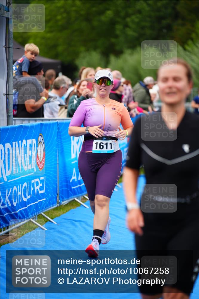30.08.2026 - Elbe Triathlon Hamburg LAZAROV Photography http://msf.ph/oto/10067258 30.08.2026 12:22:49 Ziel 1540, 1543, 1609, 1611 meine-sportfotos.de