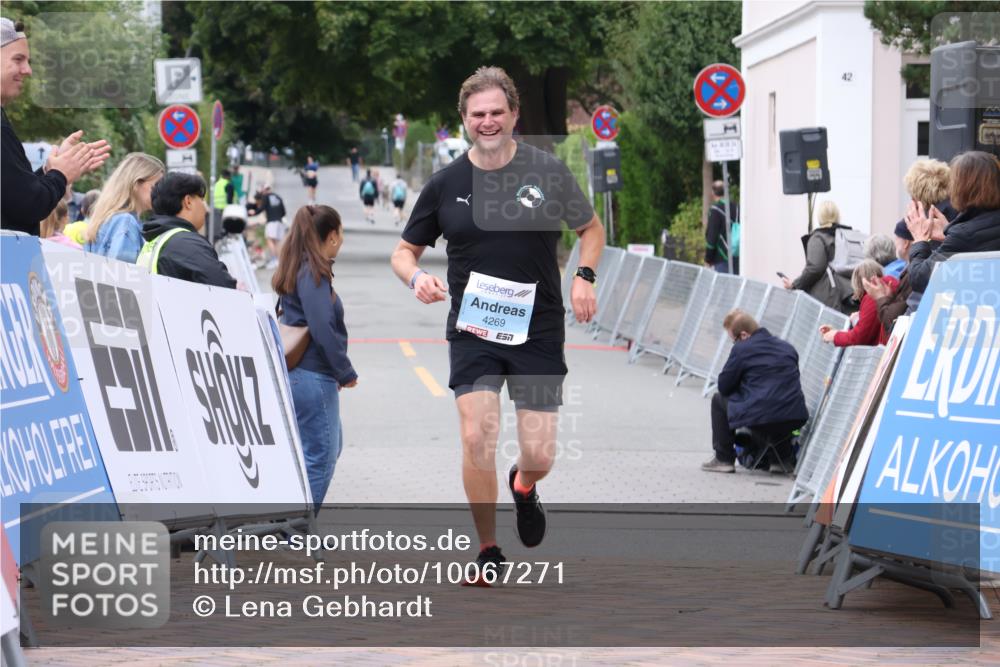 30.08.2026 - Blankeneser Heldenlauf Lena Gebhardt http://msf.ph/oto/10067271 30.08.2026 13:04:59 Ziel 4269 meine-sportfotos.de