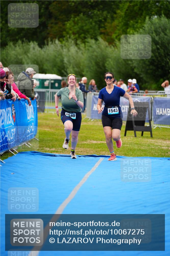 30.08.2026 - Elbe Triathlon Hamburg LAZAROV Photography http://msf.ph/oto/10067275 30.08.2026 12:22:55 Ziel 1540, 1543 meine-sportfotos.de
