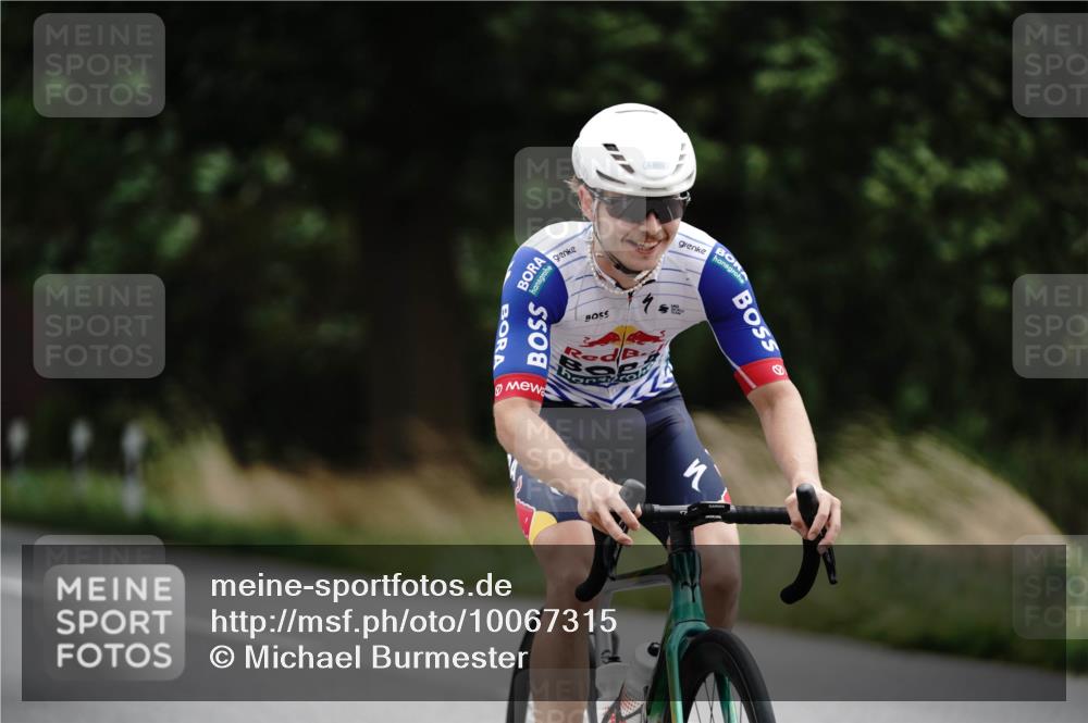 30.08.2026 - Elbe Triathlon Hamburg Michael Burmester http://msf.ph/oto/10067315 30.08.2026 15:38:08 Radfahren  meine-sportfotos.de