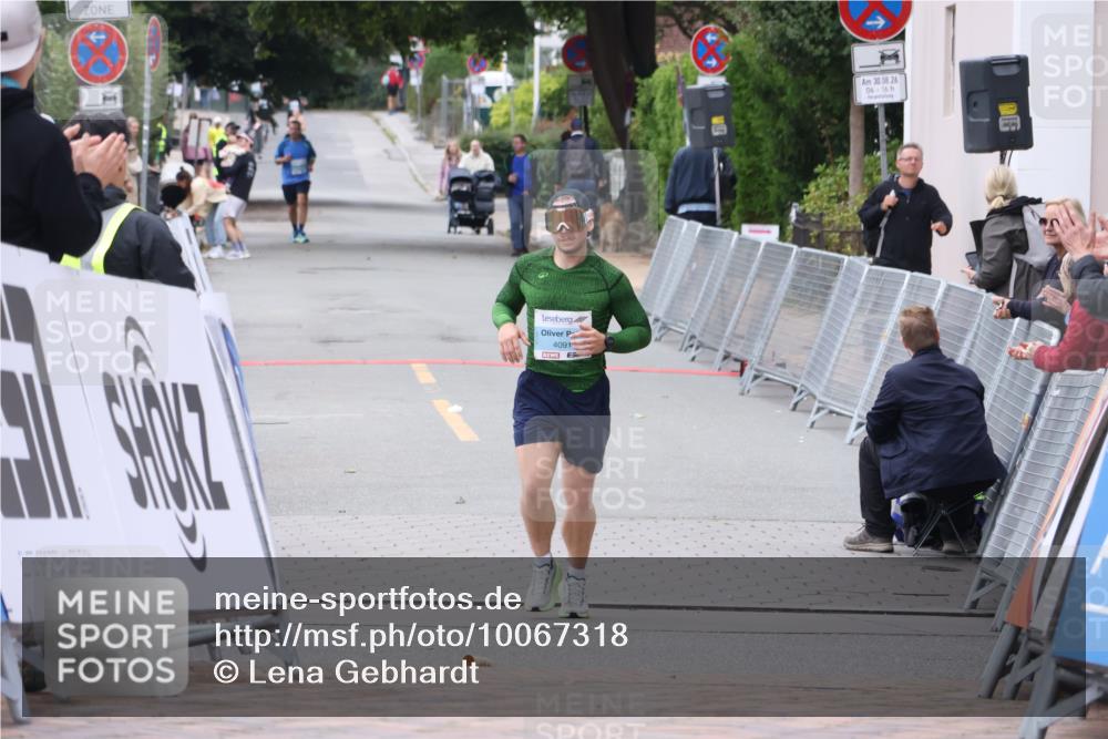 30.08.2026 - Blankeneser Heldenlauf Lena Gebhardt http://msf.ph/oto/10067318 30.08.2026 13:06:24 Ziel  meine-sportfotos.de