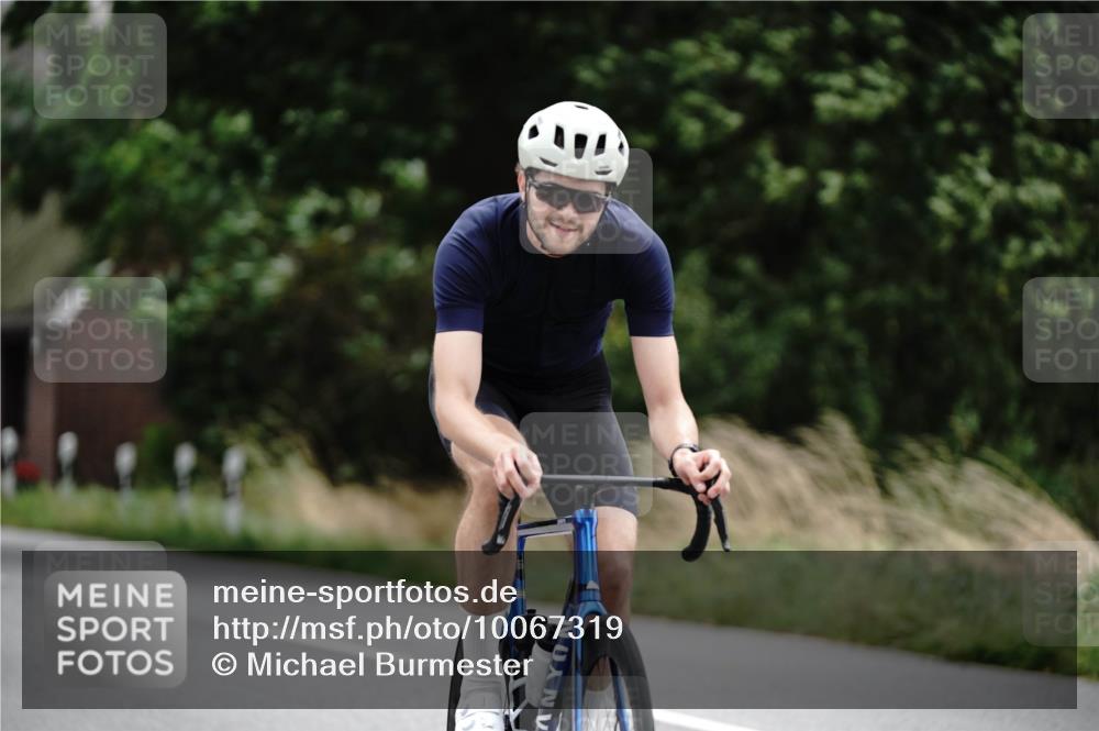 30.08.2026 - Elbe Triathlon Hamburg Michael Burmester http://msf.ph/oto/10067319 30.08.2026 15:38:09 Radfahren  meine-sportfotos.de