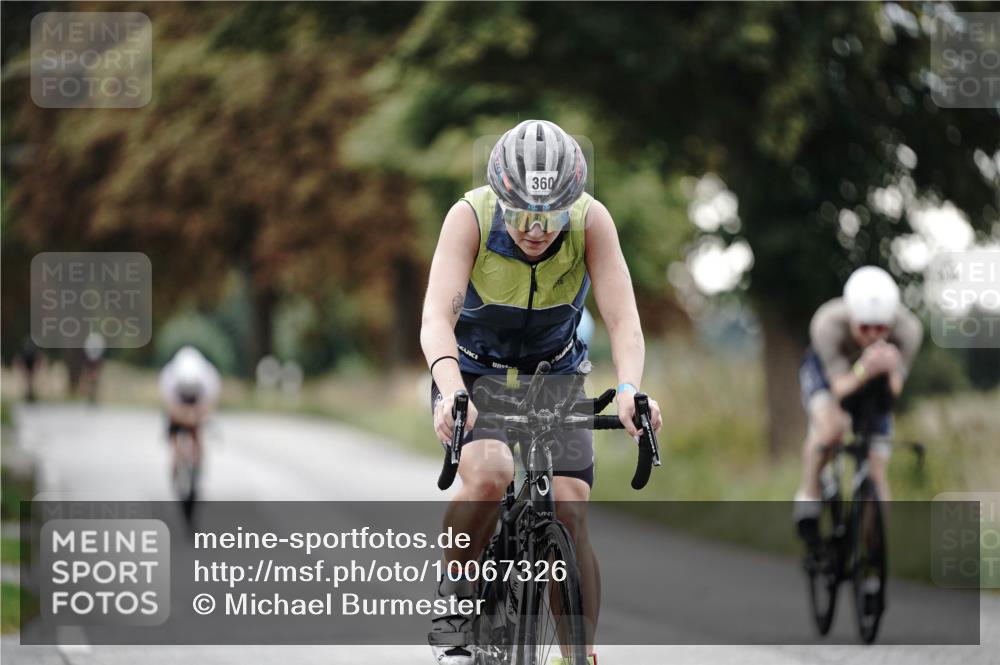 30.08.2026 - Elbe Triathlon Hamburg Michael Burmester http://msf.ph/oto/10067326 30.08.2026 09:15:30 Radfahren 212, 220, 249, 292, 317, 360 meine-sportfotos.de