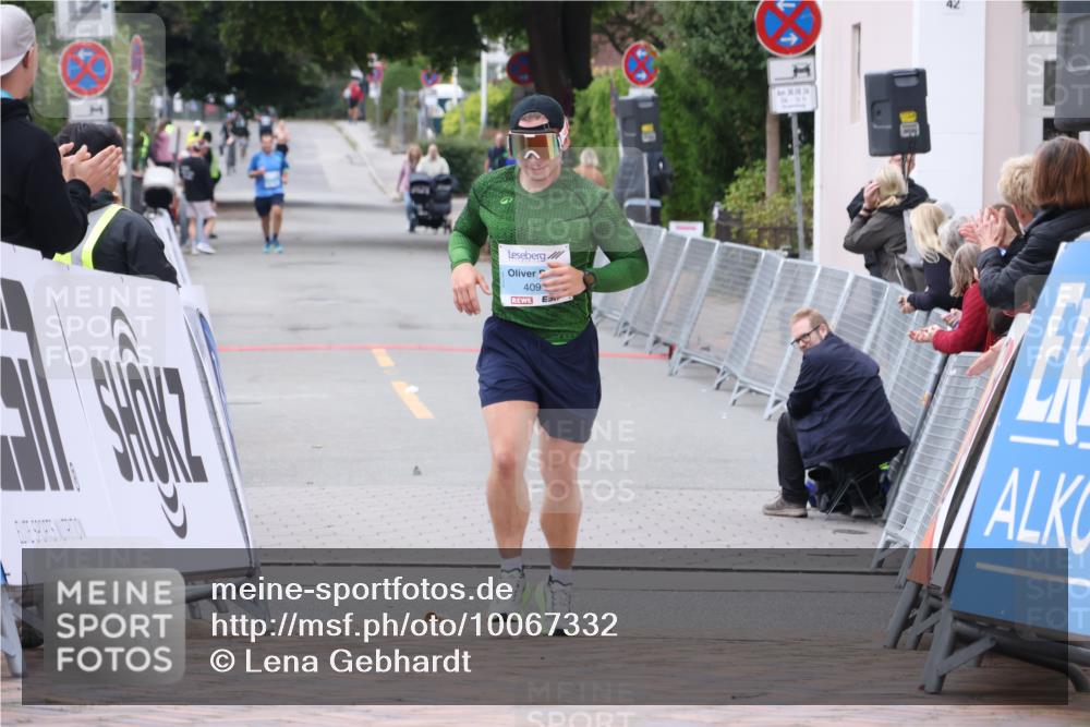 30.08.2026 - Blankeneser Heldenlauf Lena Gebhardt http://msf.ph/oto/10067332 30.08.2026 13:06:27 Ziel  meine-sportfotos.de