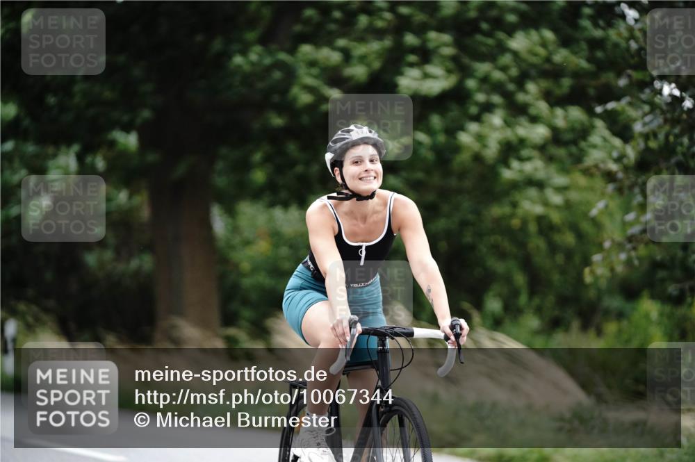 30.08.2026 - Elbe Triathlon Hamburg Michael Burmester http://msf.ph/oto/10067344 30.08.2026 15:38:33 Radfahren  meine-sportfotos.de