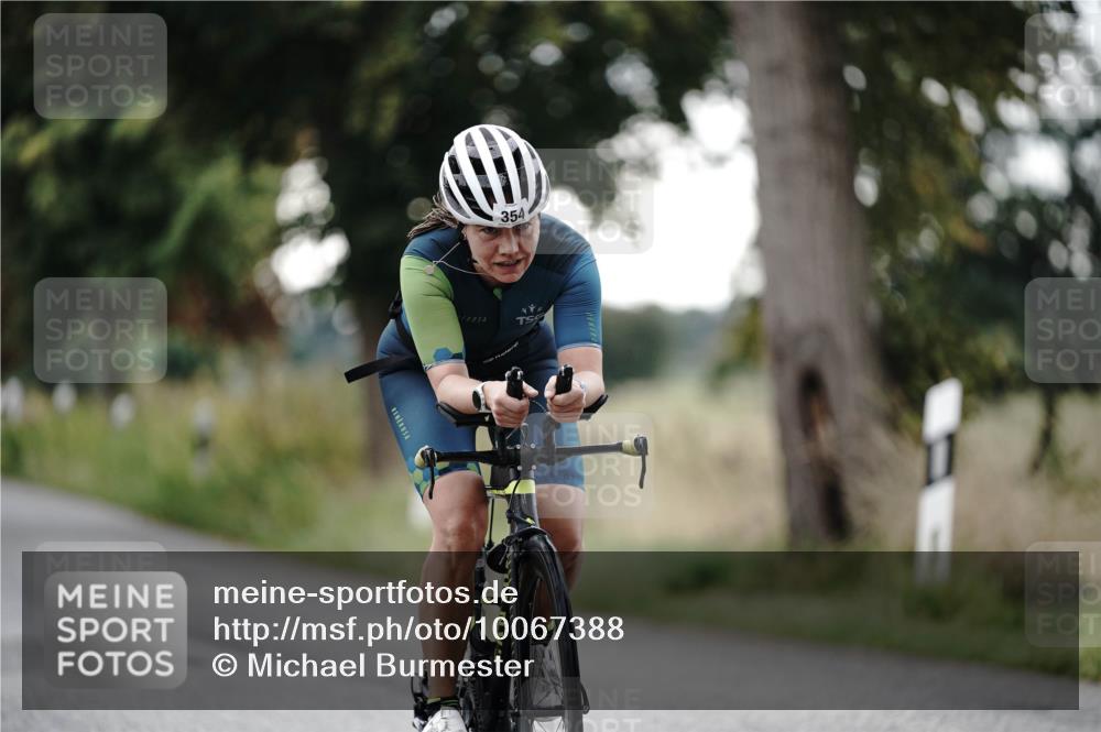 30.08.2026 - Elbe Triathlon Hamburg Michael Burmester http://msf.ph/oto/10067388 30.08.2026 09:16:06 Radfahren 343, 354 meine-sportfotos.de