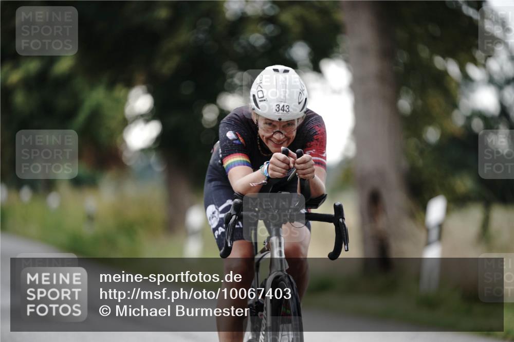 30.08.2026 - Elbe Triathlon Hamburg Michael Burmester http://msf.ph/oto/10067403 30.08.2026 09:16:11 Radfahren 190, 343, 452, 528 meine-sportfotos.de