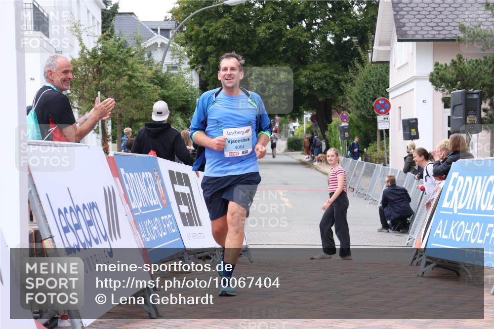 30.08.2026 - Blankeneser Heldenlauf Lena Gebhardt http://msf.ph/oto/10067404 30.08.2026 13:06:53 Ziel 4064 meine-sportfotos.de