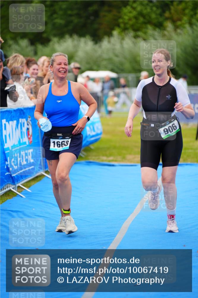 30.08.2026 - Elbe Triathlon Hamburg LAZAROV Photography http://msf.ph/oto/10067419 30.08.2026 12:23:22 Ziel 906, 1668 meine-sportfotos.de