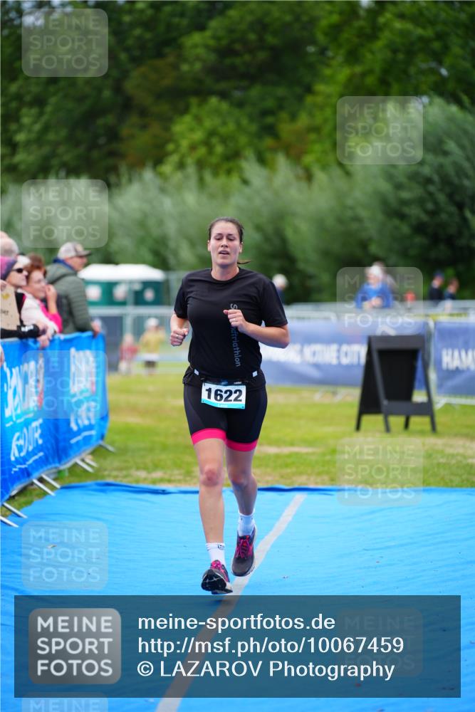 30.08.2026 - Elbe Triathlon Hamburg LAZAROV Photography http://msf.ph/oto/10067459 30.08.2026 12:23:50 Ziel 1622 meine-sportfotos.de