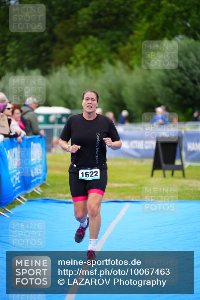 30.08.2026 - Elbe Triathlon Hamburg LAZAROV Photography http://msf.ph/oto/10067463 30.08.2026 12:23:50 Ziel 1622 meine-sportfotos.de