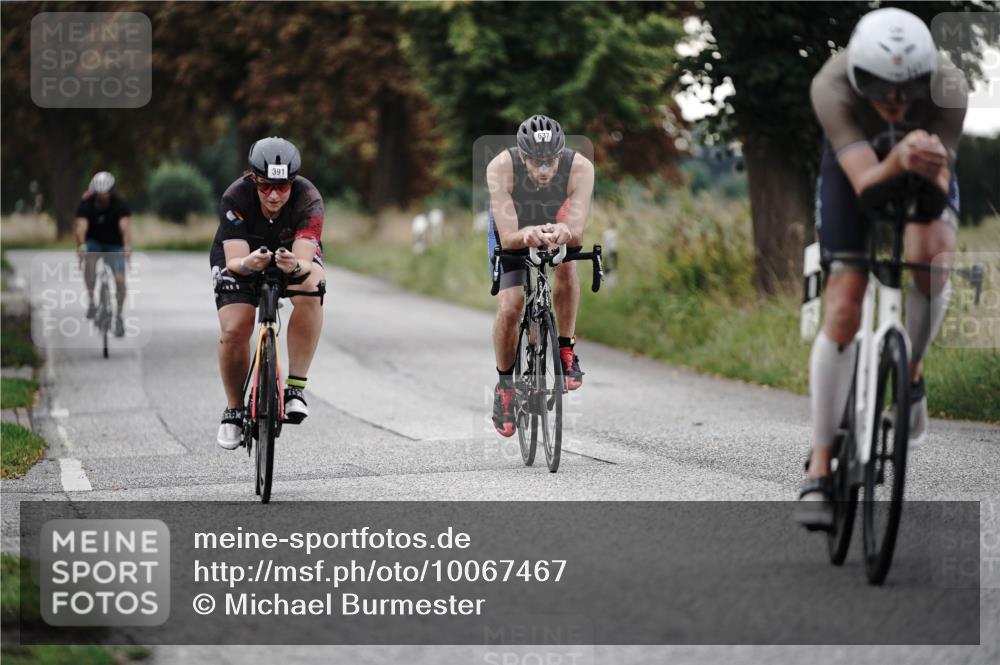 30.08.2026 - Elbe Triathlon Hamburg Michael Burmester http://msf.ph/oto/10067467 30.08.2026 09:16:47 Radfahren 247, 391, 431, 637, 641 meine-sportfotos.de