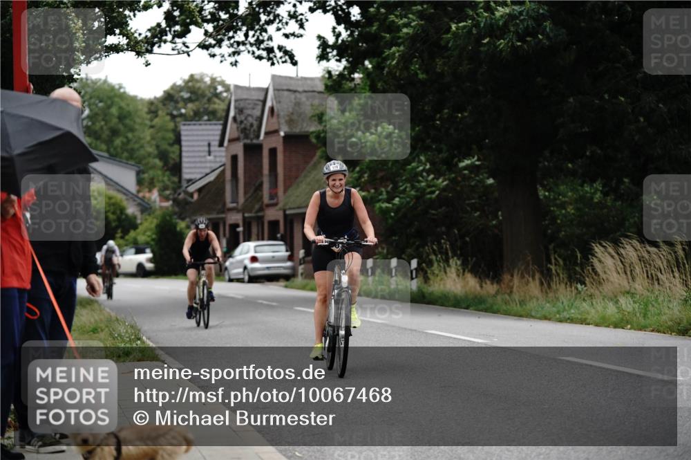30.08.2026 - Elbe Triathlon Hamburg Michael Burmester http://msf.ph/oto/10067468 30.08.2026 15:41:31 Radfahren  meine-sportfotos.de
