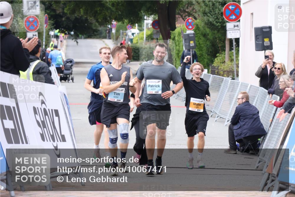 30.08.2026 - Blankeneser Heldenlauf Lena Gebhardt http://msf.ph/oto/10067471 30.08.2026 13:07:23 Ziel  meine-sportfotos.de