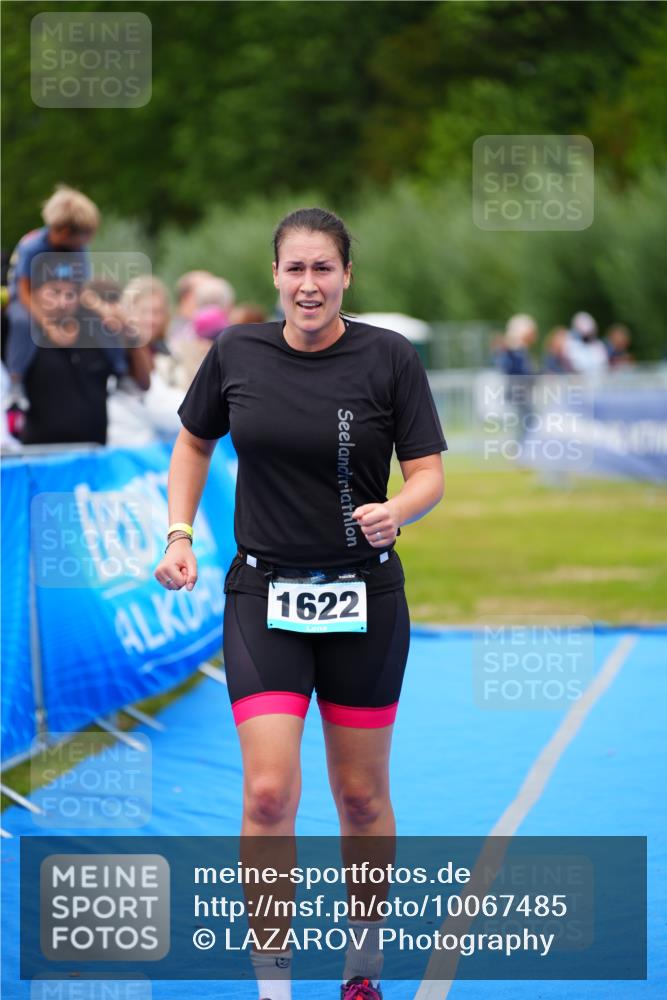 30.08.2026 - Elbe Triathlon Hamburg LAZAROV Photography http://msf.ph/oto/10067485 30.08.2026 12:23:52 Ziel 1622 meine-sportfotos.de