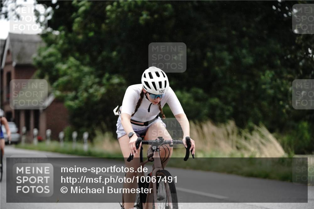 30.08.2026 - Elbe Triathlon Hamburg Michael Burmester http://msf.ph/oto/10067491 30.08.2026 15:41:38 Radfahren  meine-sportfotos.de