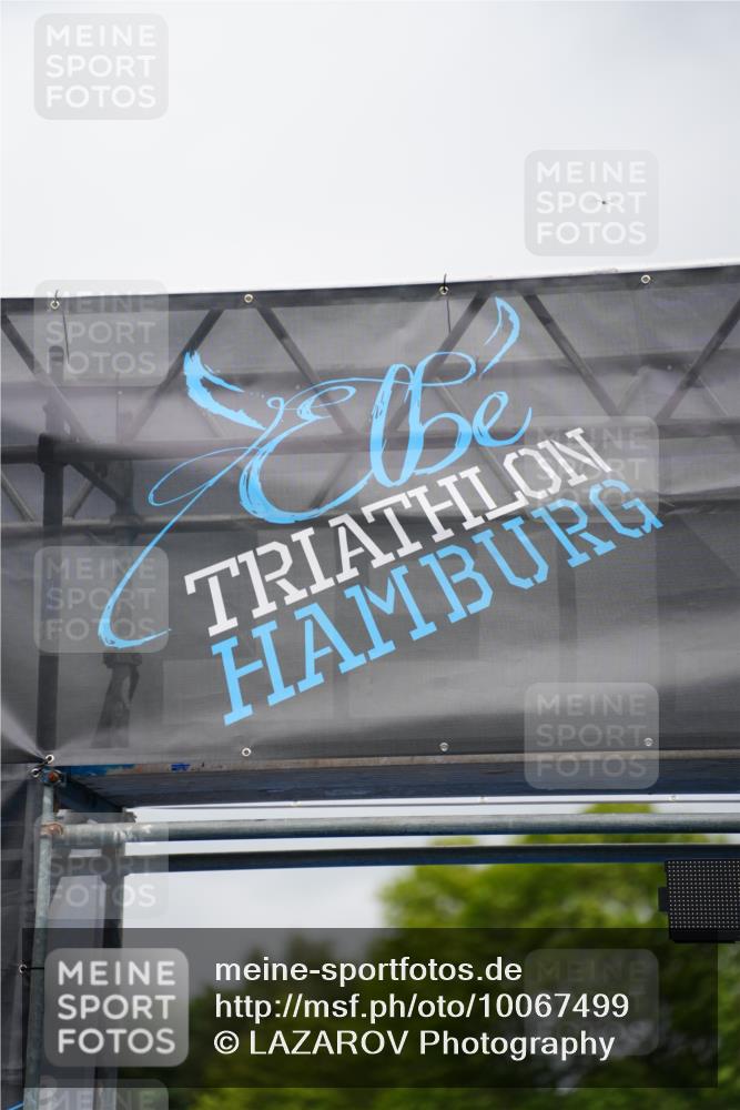 30.08.2026 - Elbe Triathlon Hamburg LAZAROV Photography http://msf.ph/oto/10067499 30.08.2026 12:24:17 Ziel 1719 meine-sportfotos.de