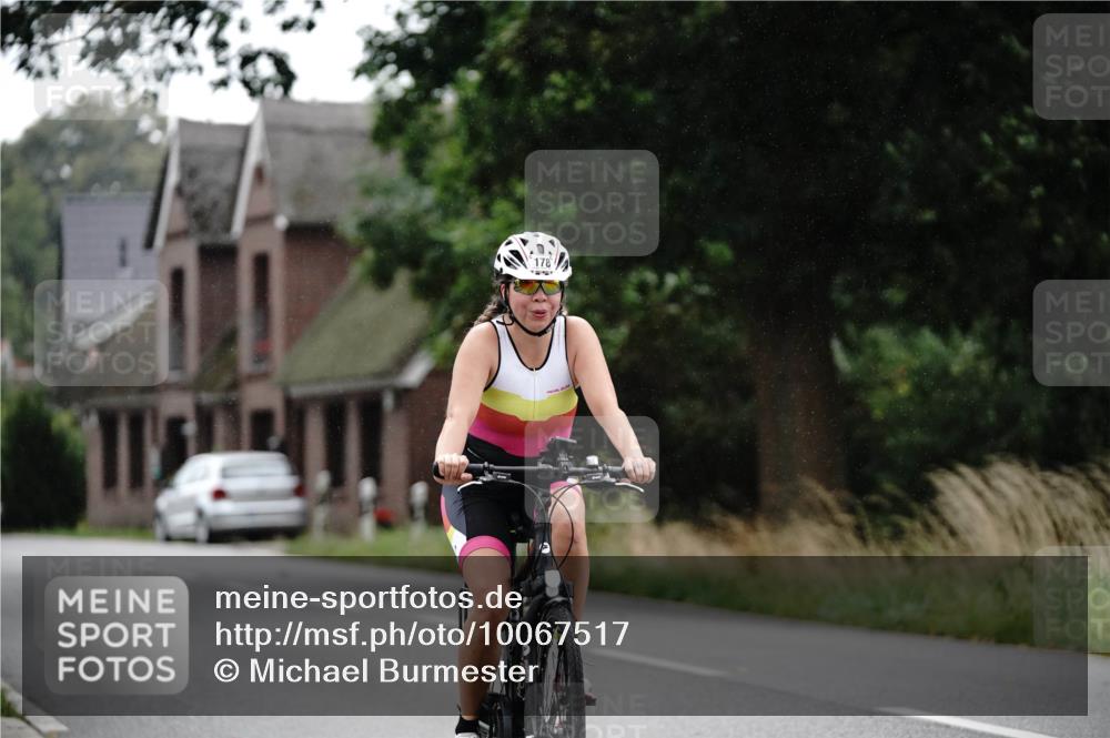 30.08.2026 - Elbe Triathlon Hamburg Michael Burmester http://msf.ph/oto/10067517 30.08.2026 15:42:19 Radfahren  meine-sportfotos.de