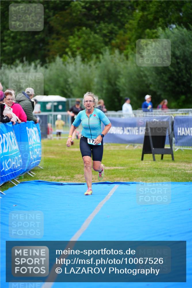 30.08.2026 - Elbe Triathlon Hamburg LAZAROV Photography http://msf.ph/oto/10067526 30.08.2026 12:24:24 Ziel 925, 1719 meine-sportfotos.de