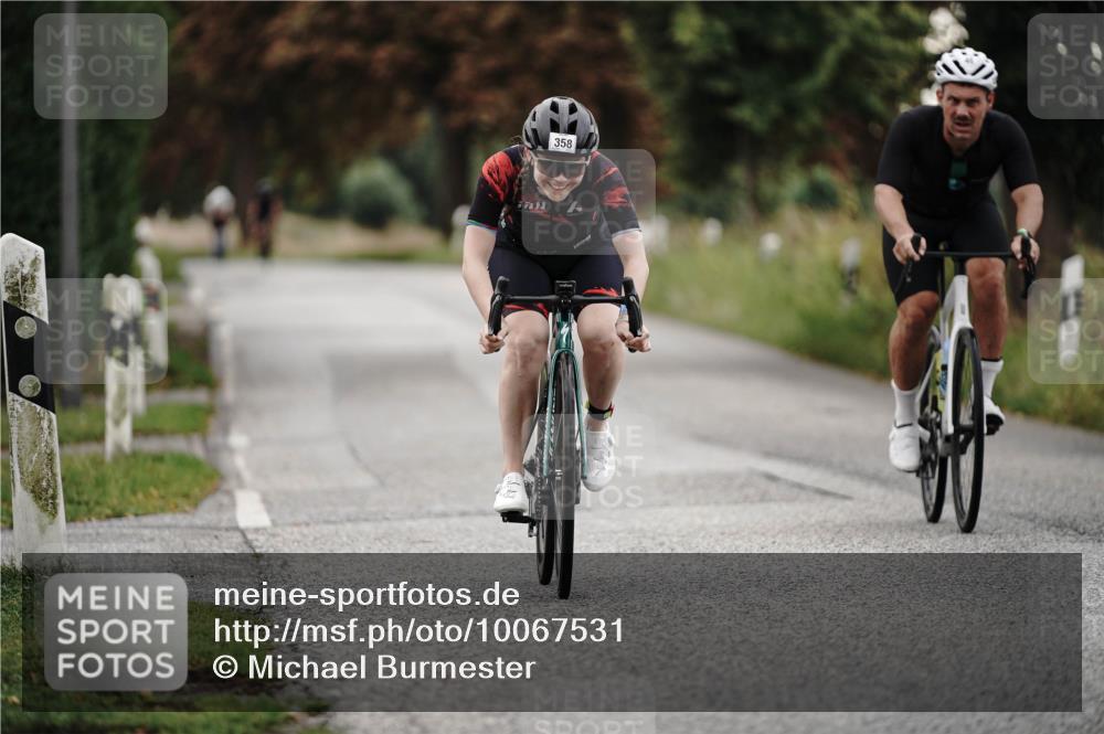 30.08.2026 - Elbe Triathlon Hamburg Michael Burmester http://msf.ph/oto/10067531 30.08.2026 09:17:08 Radfahren 358, 467 meine-sportfotos.de