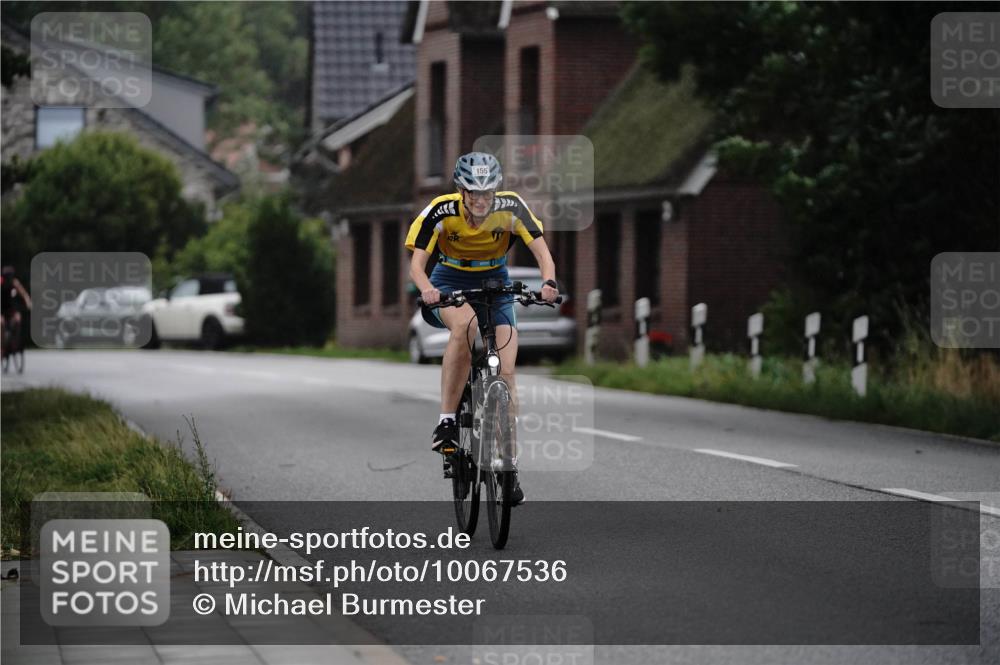 30.08.2026 - Elbe Triathlon Hamburg Michael Burmester http://msf.ph/oto/10067536 30.08.2026 15:44:15 Radfahren  meine-sportfotos.de