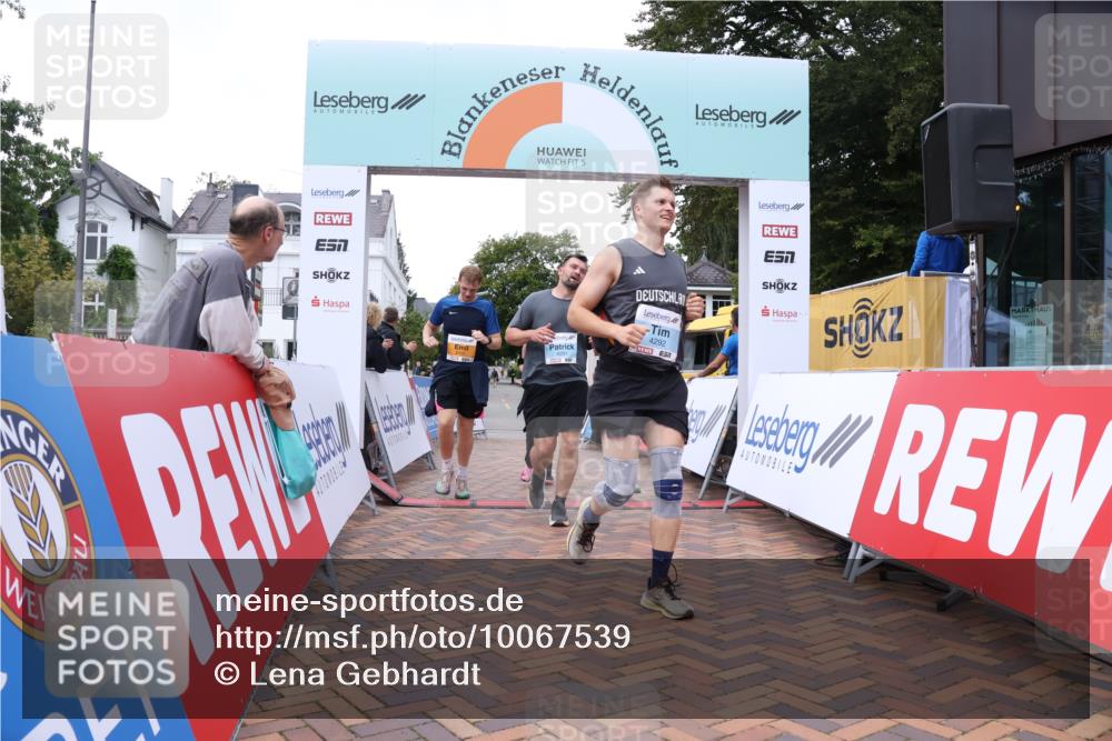 30.08.2026 - Blankeneser Heldenlauf Lena Gebhardt http://msf.ph/oto/10067539 30.08.2026 13:07:30 Ziel 2099, 2100, 2101, 4291, 4292 meine-sportfotos.de