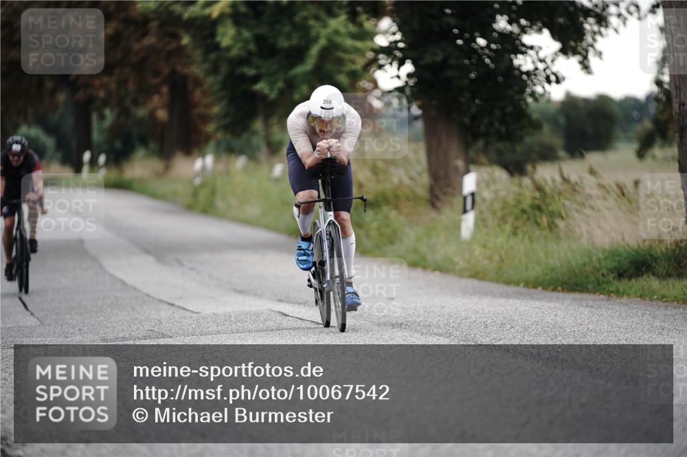 30.08.2026 - Elbe Triathlon Hamburg Michael Burmester http://msf.ph/oto/10067542 30.08.2026 09:17:16 Radfahren 268, 297 meine-sportfotos.de