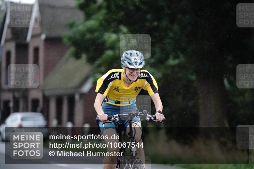 30.08.2026 - Elbe Triathlon Hamburg Michael Burmester http://msf.ph/oto/10067544 30.08.2026 15:44:16 Radfahren  meine-sportfotos.de