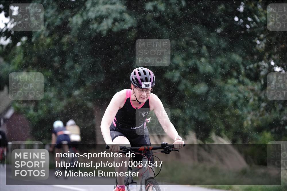 30.08.2026 - Elbe Triathlon Hamburg Michael Burmester http://msf.ph/oto/10067547 30.08.2026 15:44:25 Radfahren  meine-sportfotos.de