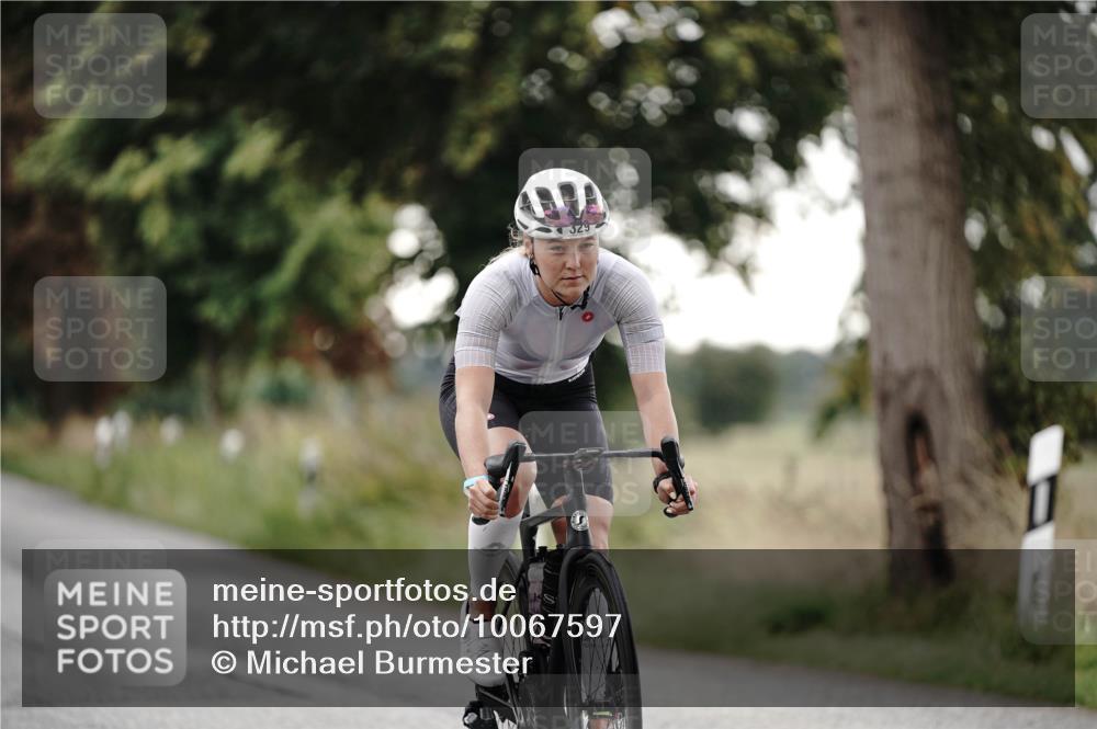 30.08.2026 - Elbe Triathlon Hamburg Michael Burmester http://msf.ph/oto/10067597 30.08.2026 09:17:52 Radfahren 308, 329, 389, 415, 433, 449 meine-sportfotos.de