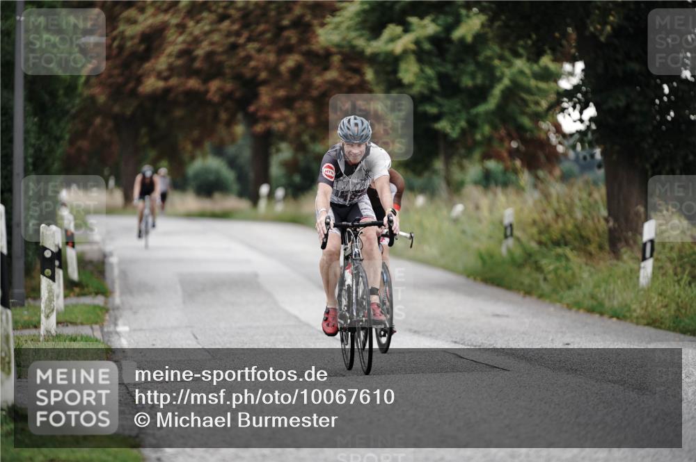 30.08.2026 - Elbe Triathlon Hamburg Michael Burmester http://msf.ph/oto/10067610 30.08.2026 09:18:04 Radfahren 236, 281, 386, 841 meine-sportfotos.de