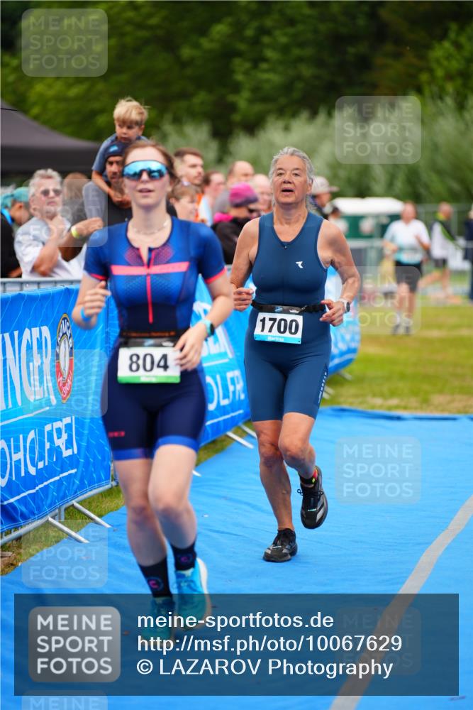 30.08.2026 - Elbe Triathlon Hamburg LAZAROV Photography http://msf.ph/oto/10067629 30.08.2026 12:24:37 Ziel 804, 1602, 1672, 1700 meine-sportfotos.de